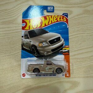Hot Wheels 99 Ford F-150 SVT Lightning Hot Trucks Series